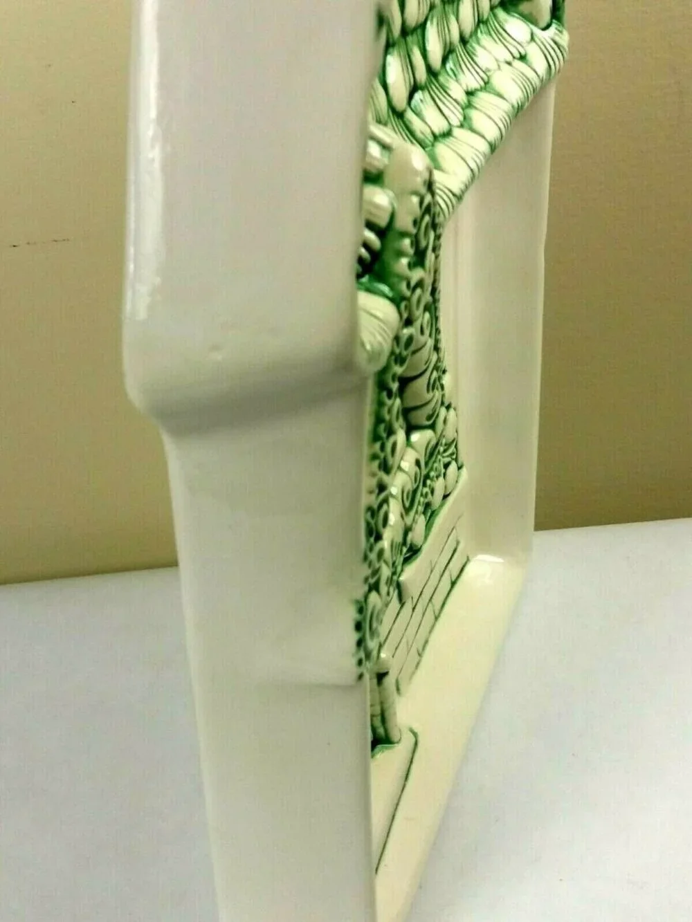 1980s Christmas Art Pottery Wall Decor House Ceramic Festive Green 13.5